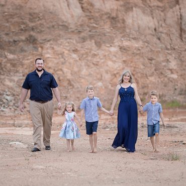 Elize Mare Photography Family shoot Lewis Family farm